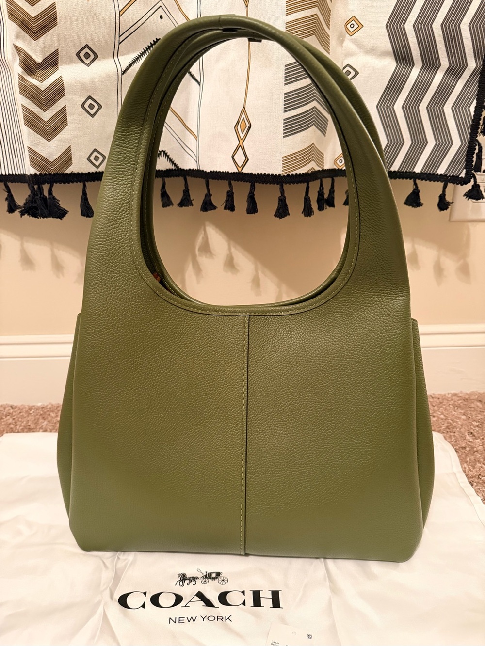 Coach Large Lana Bag in Olive - Picture 7 of 11